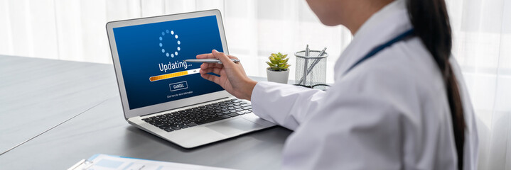 Software update on computer for brisk version of device software upgrade