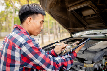Check the condition of the car before departure.