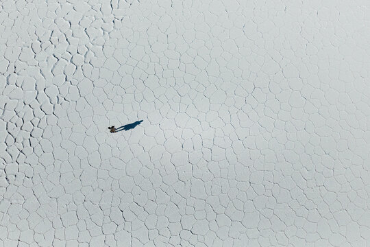ボリビア　ウユニ塩湖の空撮　