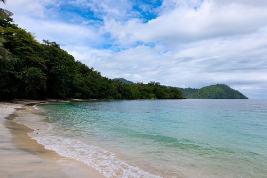 Scenic view of tropical island of Pokpok with turquoise ocean water in Bougainville, Papua New Guinea