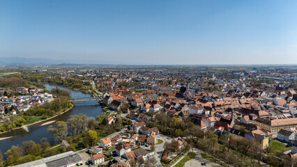 Naklejka premium Straubing , Niederbayern, vom Volksfestplatz aus gesehen