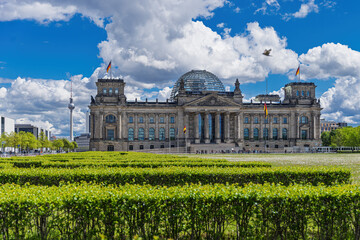 The Reichtstag Parliament building in Berlin, Germany © Reelistic