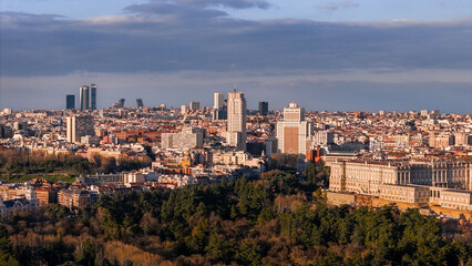 Obraz premium Sunset Madrid City Skyline