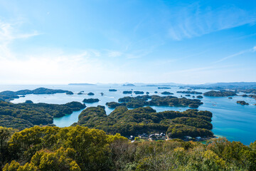 展海峰から望む九十九島と青い海の風景