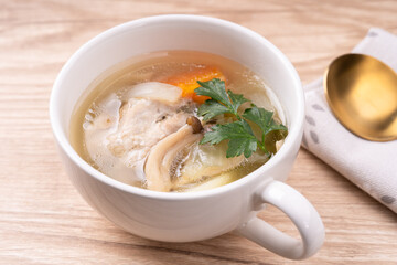 鶏と大根の塩こうじスープ