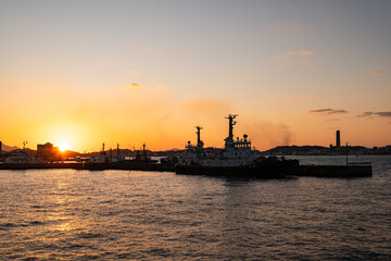 Fototapeta premium 福岡県の観光地、門司港の夕景 門司港レトロ