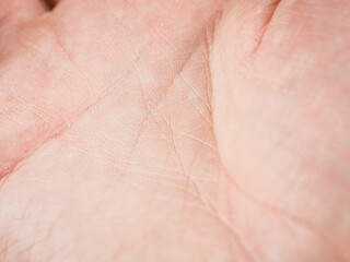 Fine lines and patterns on the palm create a unique pattern that emphasizes the beauty of human skin and individuality.