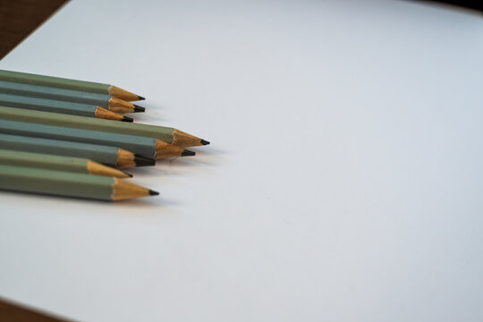 artist pencils in various thickness and hardness