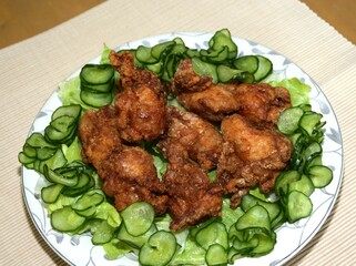 鶏モモ肉の唐揚げ
