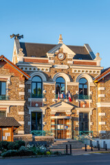 Vue extérieure de la mairie de Champlan, France, commune française située dans le département de l'Essonne, en région Ile-de-France	