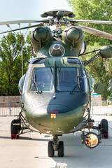 Samolot wojskowy, dron i helikopter