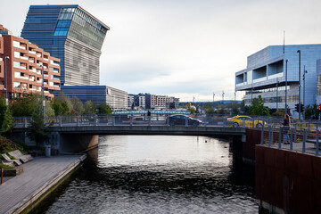 Oslo City Life : Blurred Movement Near Contemporary Architectures