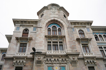 Fototapeta premium Istanbul Grand Post Office in Eminonu, Turkiye