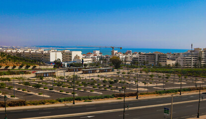 Obraz premium View of agadir city with ocean horizon, modern buildings and agadir port in morocco