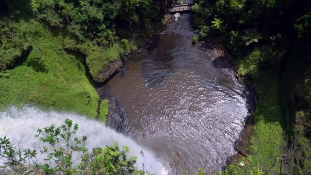 Top View of Bridal Veil Falls &ndash; Majestic Waterfall in New Zealand&rsquo;s Native Forest