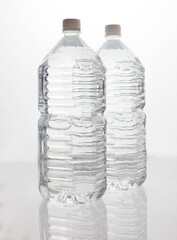 　水　　ペットポトル