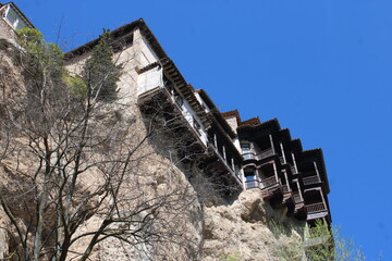 casitas colgadas