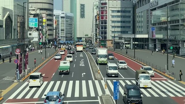 2020年の緊急事態宣言中の新宿駅南口