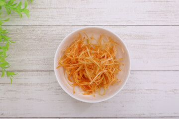 ピリ辛白髪ネギ