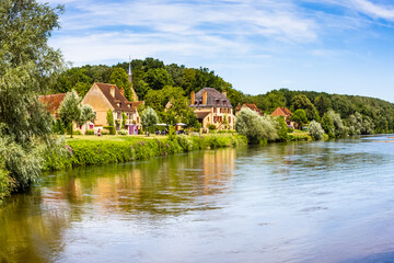Obraz premium Village d’Apremont-sur-Allier, France 