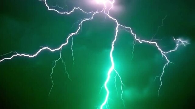 lightning in the sky,Extreme lightning bol