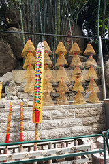 マカオの寺院　媽閣廟の内部に祀られた線香