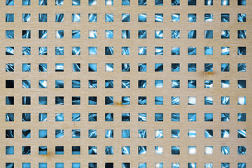 Textura o fondo de cartón con fondo metálico