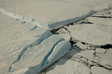 Fototapeta premium Beautiful view of icebergs Snow Hill, Antarctica 