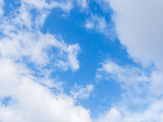 Obraz premium 春の山から 青空と雲101