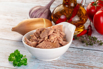 Canned tuna fish in olive oil