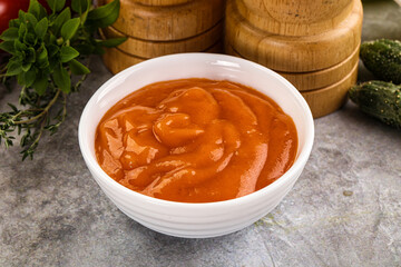 Tasty burger sauce in the bowl