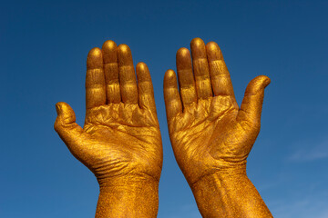 Mains d'or