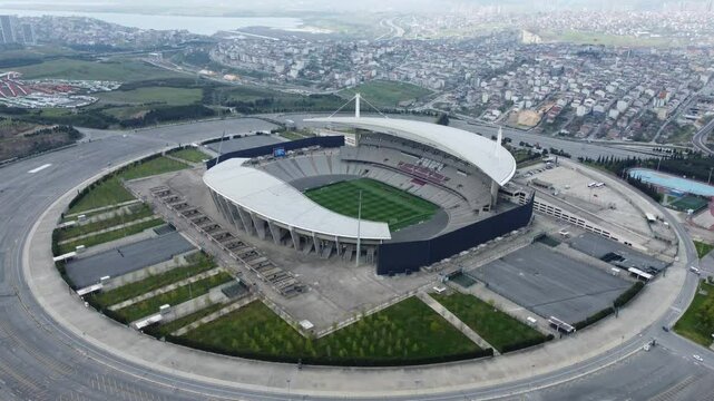 İstanbul Atat&uuml;rk Olimpiyat Stadı