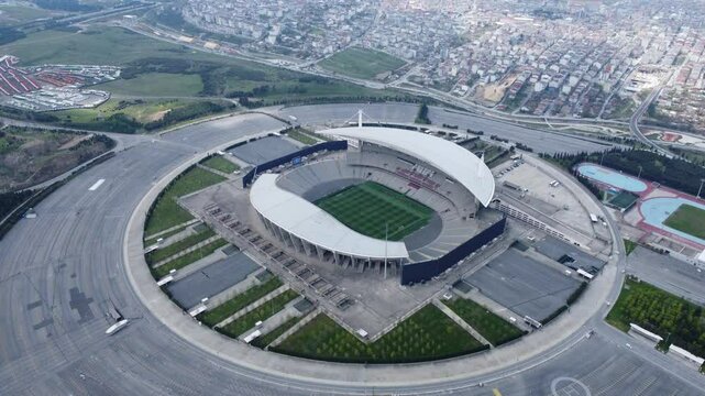 İstanbul Atat&uuml;rk Olimpiyat Stadı