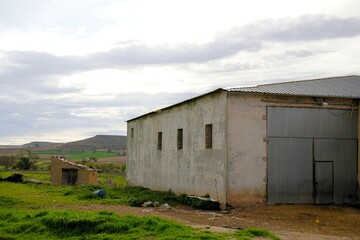 Campos, fincas de la localidad de Valdezate es un municipio y localidad de España, en la provincia de Burgos. © Ivan