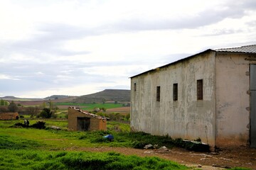 Campos, fincas de la localidad de Valdezate es un municipio y localidad de España, en la provincia de Burgos. © Ivan