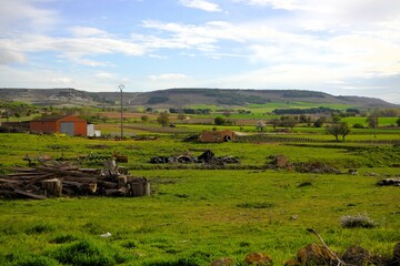 Campos, fincas de la localidad de Valdezate es un municipio y localidad de España, en la provincia de Burgos. © Ivan