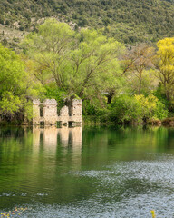 Fototapeta premium The idyllic Capodacqua Lake near Capestrano. Province of l'Aquila, Abruzzo, Italy.