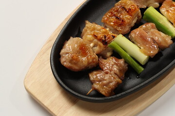 English Title: Korean Chicken Skewers (Dak-kkochi)
Japanese Title: 韓国風焼き鳥（タッコチ）