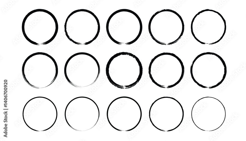 Aufkleber set of black circles grunge frames. brush circles in line art style. dirty borders. round frame set.
