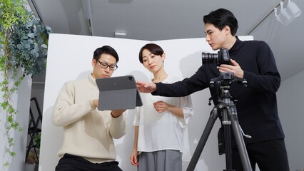 モデル撮影風景_クライアント_ ディレクター