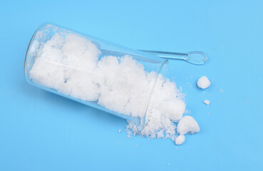 Potassium sodium tartrate tetrahydrate, also known as Rochelle salt