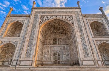 Obraz premium detail of taj mahal agra india
