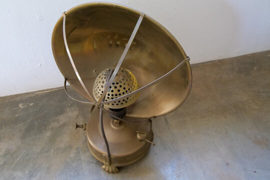 Primus pressure Copper lamp with parabolic heater shield