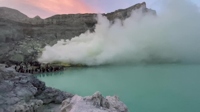 Kawah Ijen, java