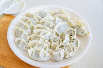 手作りニラギョウザ