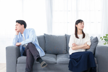 夫婦　カップル　喧嘩　トラブル