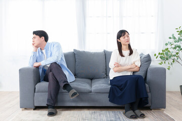 夫婦　カップル　喧嘩　トラブル