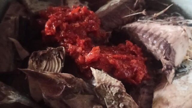 red spices for cooking skipjack tuna