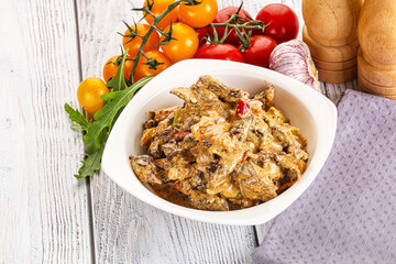 Roasted beef with cream sauce